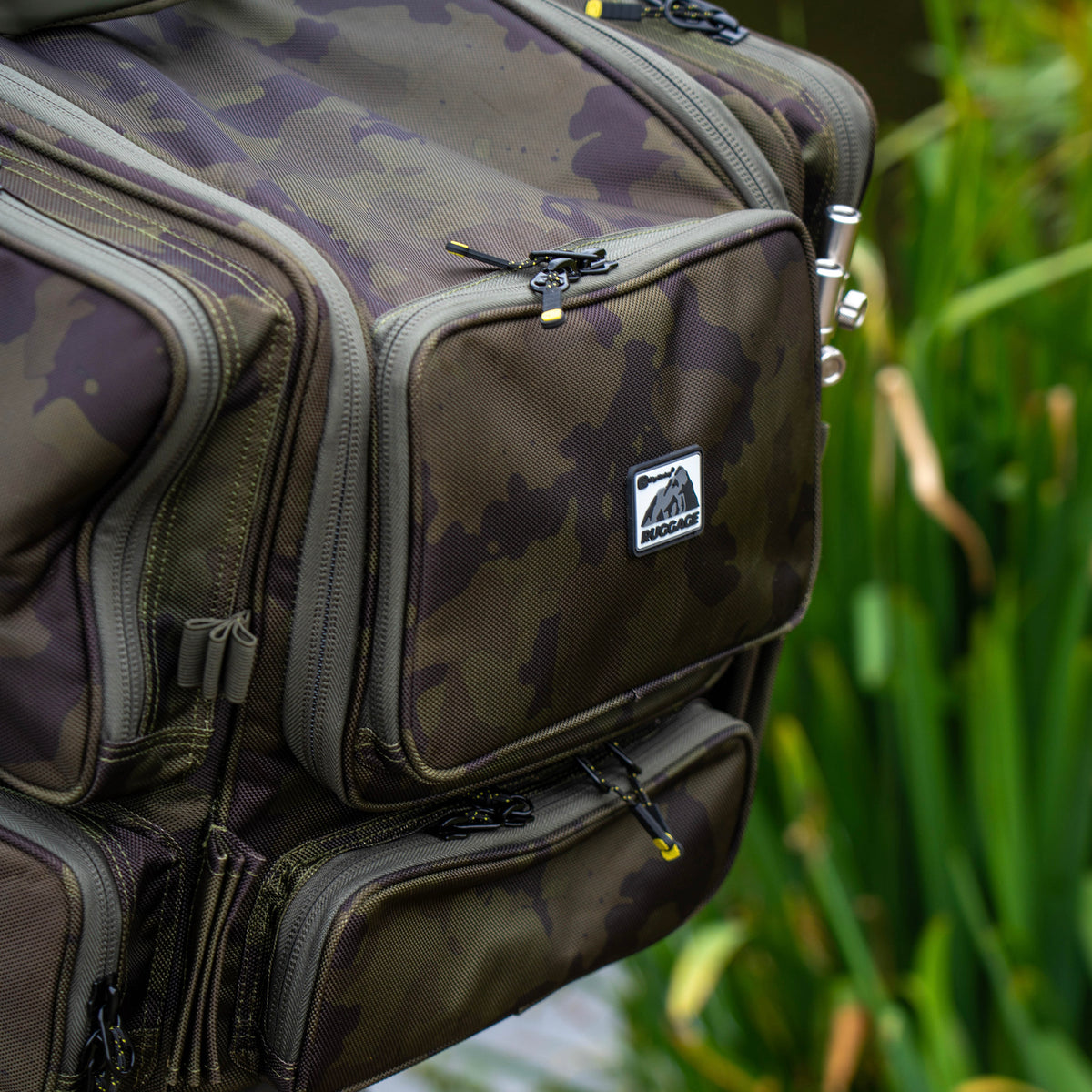 Ruggage 40 Litre Rucksack and Accessory Case Bundle