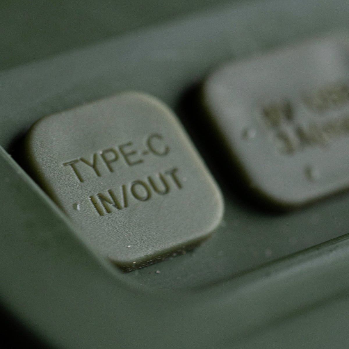 Vault C-Smart Wireless 77850mAh