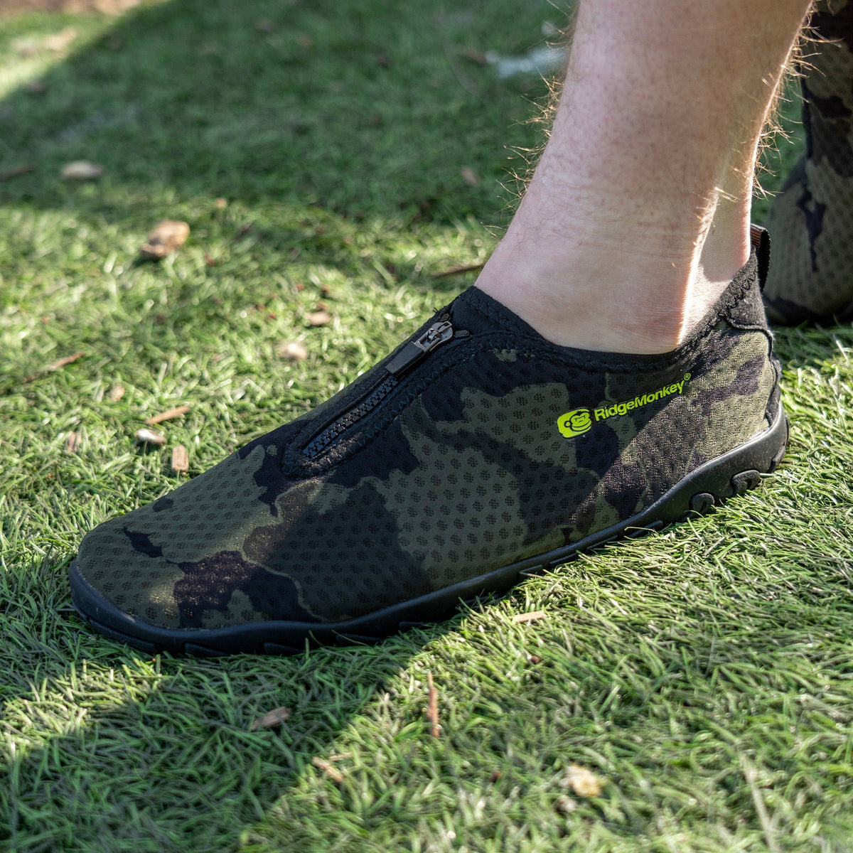 APEarel Dropback Aqua Shoes Camo