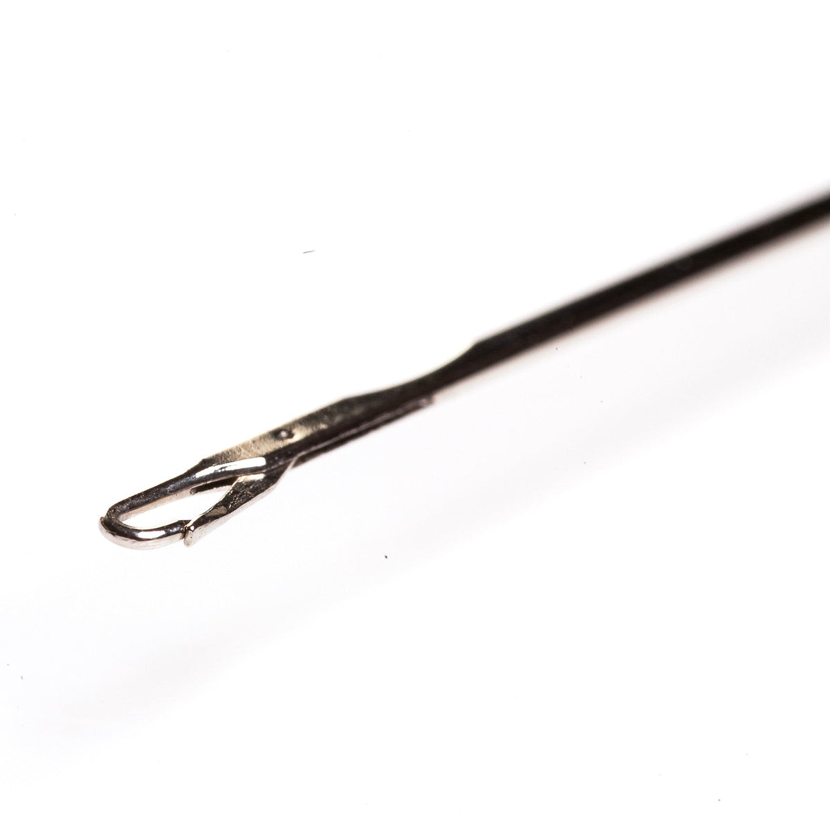 Nite Glo Lip Close Needle