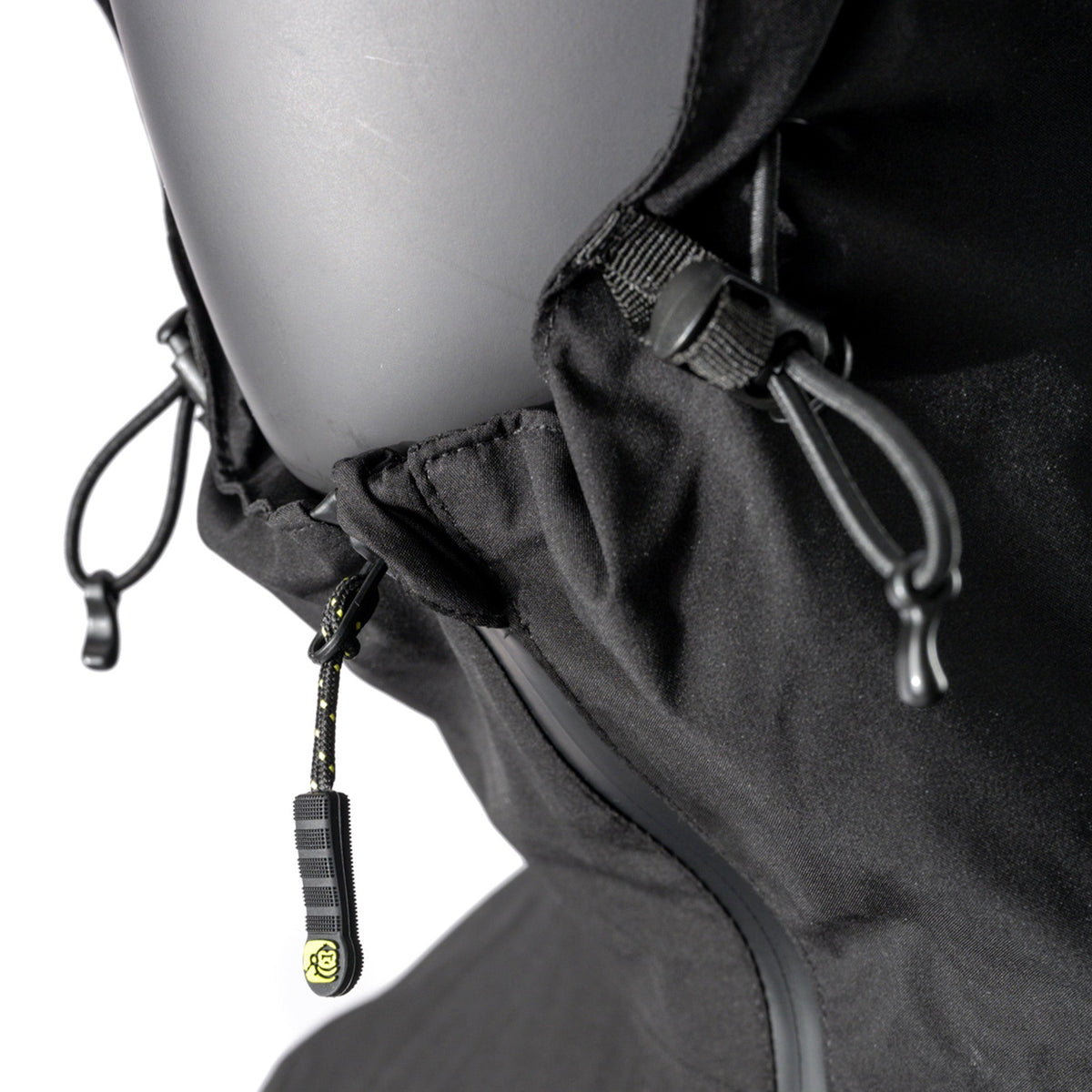 Apearel Lightweight Classic Hydrophobic Jacket