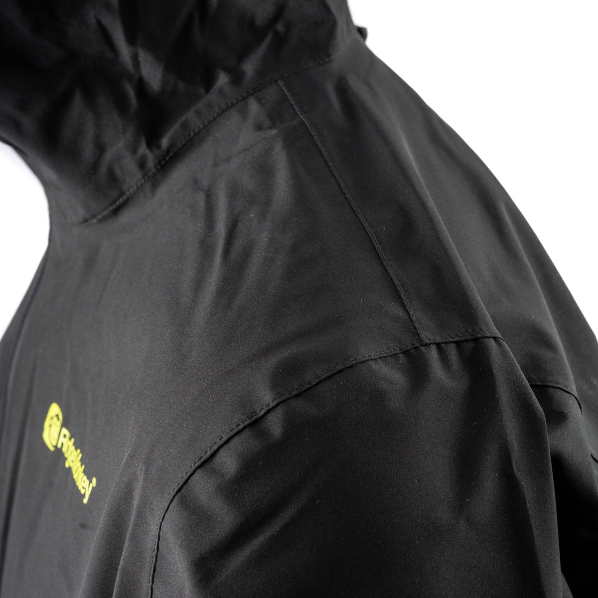 Apearel Lightweight Classic Hydrophobic Jacket